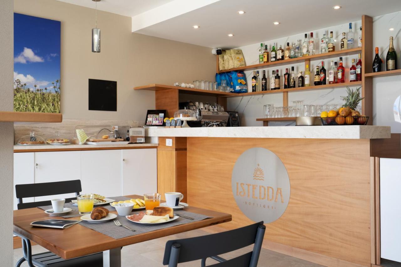Hotel Istedda Boutique à Solanas  Extérieur photo