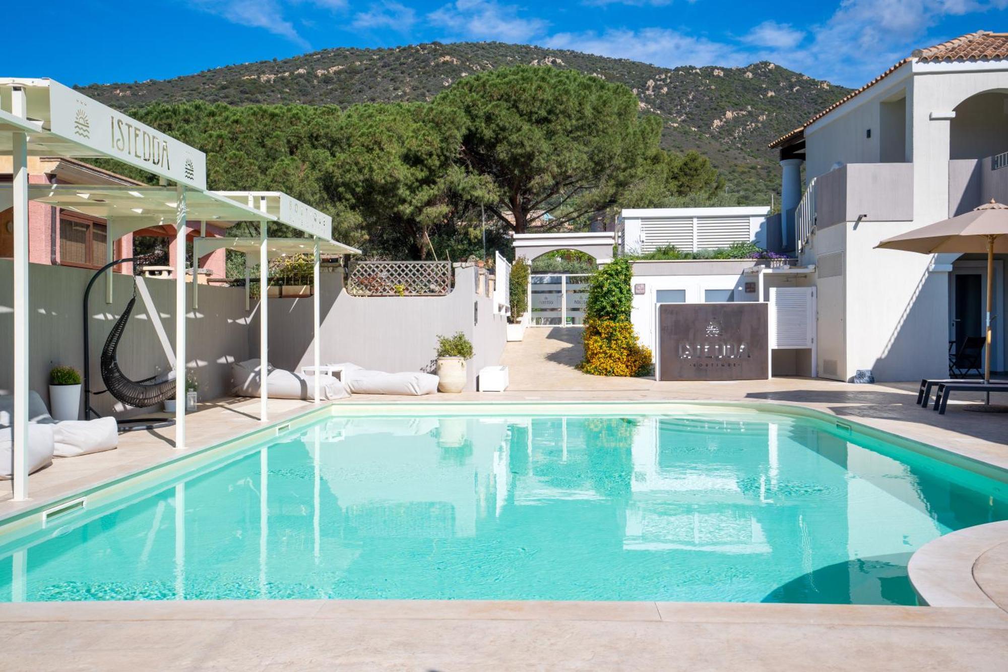 Hotel Istedda Boutique à Solanas  Extérieur photo